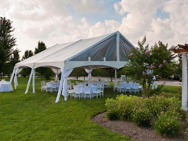 98980902F7C9844E48183AC6573C168A