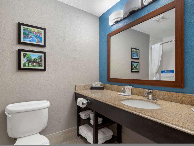 94F965FA8BE7BB71F7207A0237A8A49D