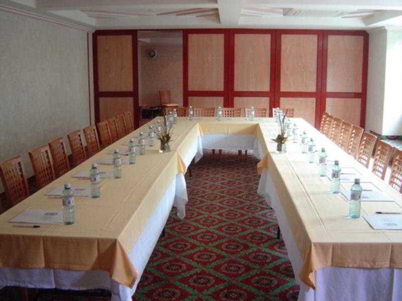 6900B150126F41068EBCAF2695D2E2E5