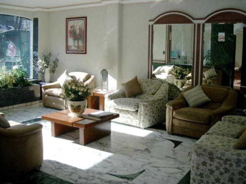 F4B4EE3F11442BA403224C0244BFB889