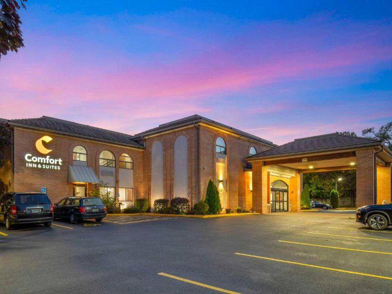 FB843BB24AE3615746E321980E9F21DF