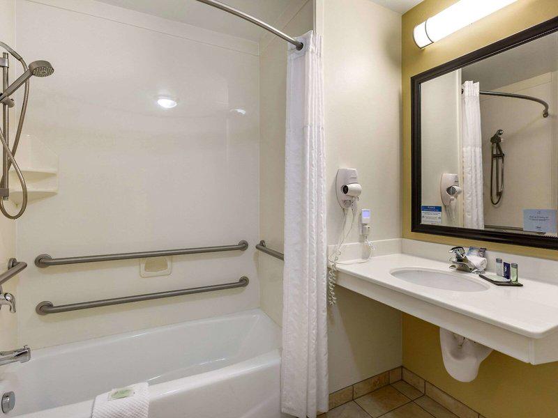 BA8E8616B64B18C95DFAC545757E4524