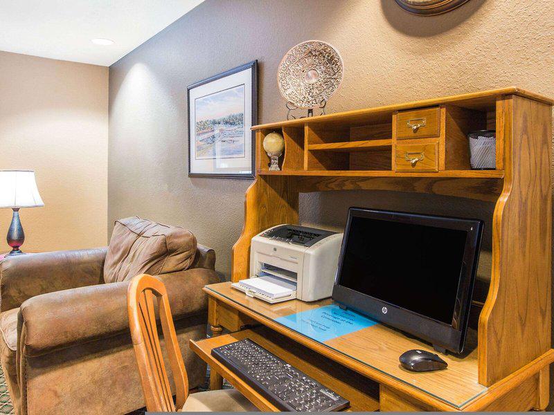 B6F7964F2A940A20AF49C8693554461E