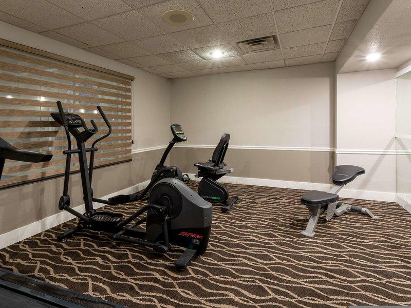 F05AA72B8E71BD576761B47DA85D27D1