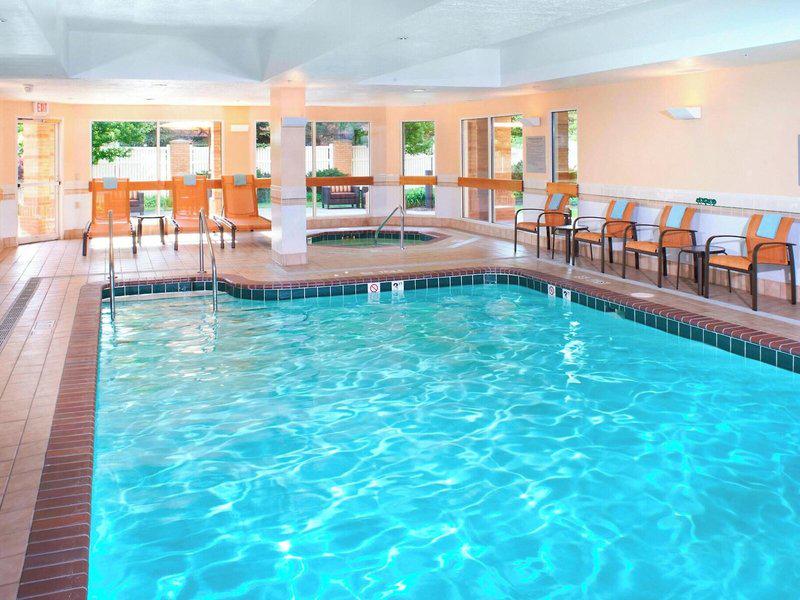 DF42E79E400BF3CC37D02E4D070D6E2B