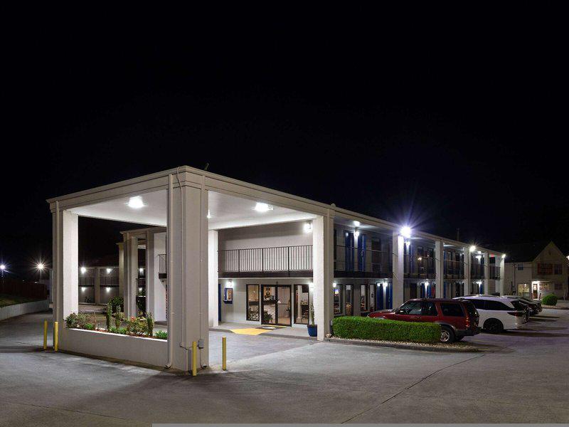 B998274764CFF6E64EFBCC2DB358C8BB