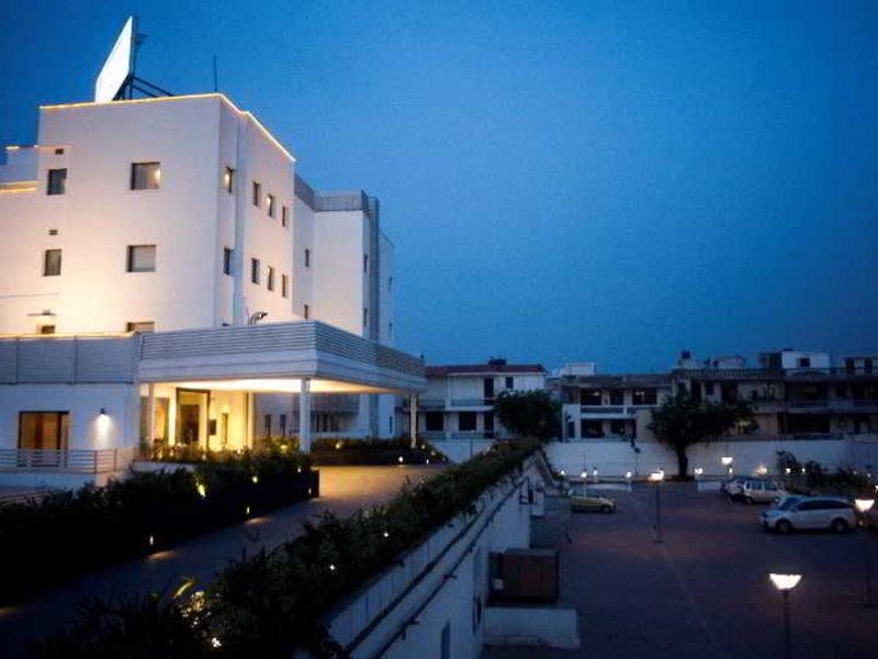 E17604A031B04A739608C75C9931B642