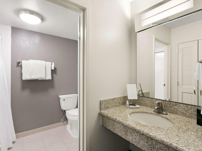 8927963418E56AA783BC6F4792AD77EF