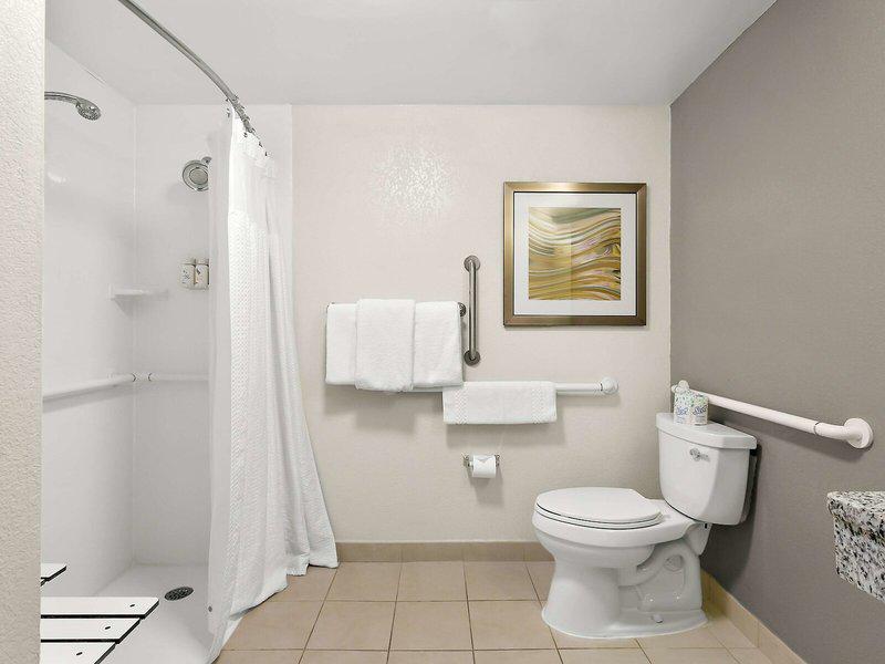 8EFD2EB59C472F61011D66D1C3771304