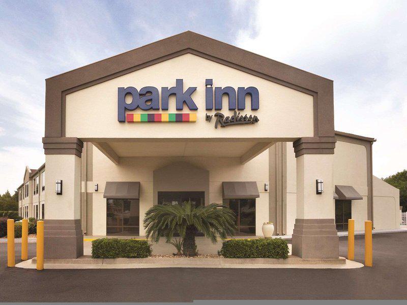 01A79F574D933F3581F3705068257BE3