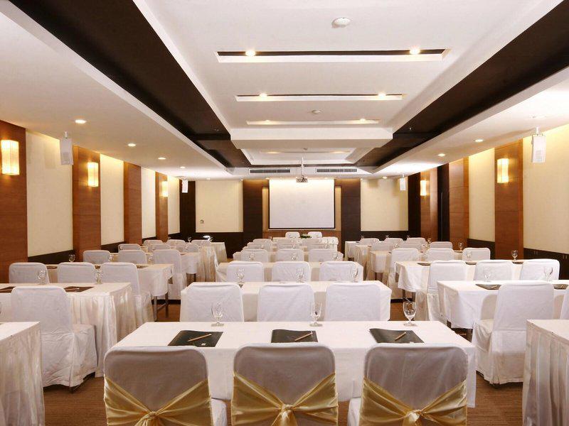 199B18D0DB71FC996D7BC733062D8642