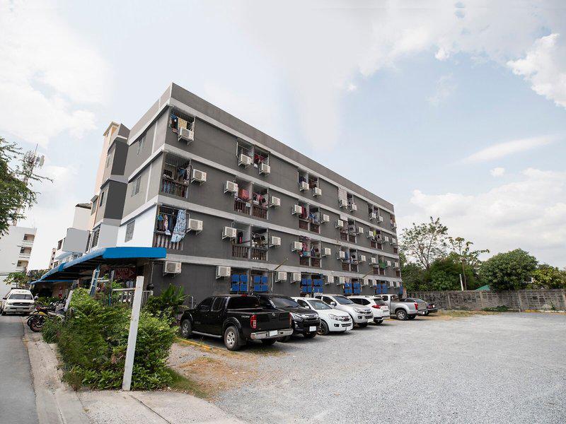 023AB270E69CB203C18DAD5D7DD92180