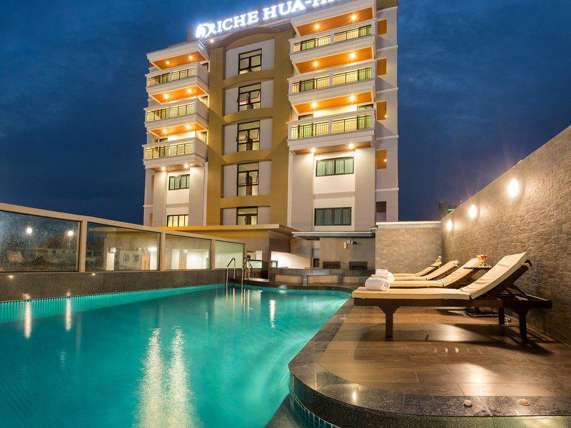 05CDC0CA1976D0D60FA1999B4212EB85