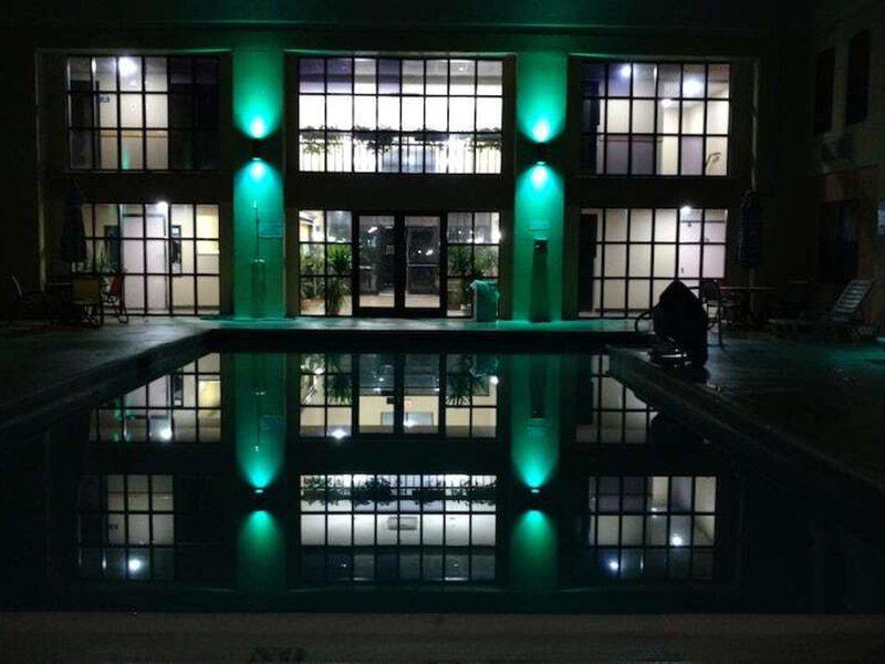 E6EECFDF649B4CD01E5AB733EDCA71EB