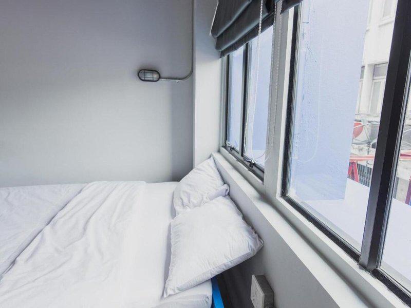 13FF7F5E54745D3076B09D00BAA03615