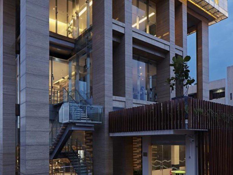 2D56469910059CE1D831A7AD7BE4C325