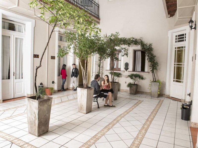 83A147DCB3322A9374512EC52894408E