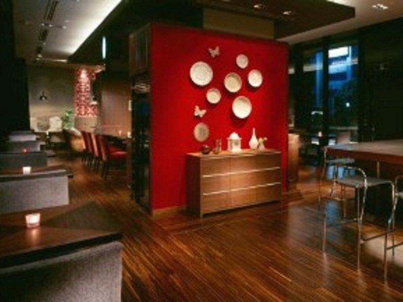 17EDFEE5E38941798F9F5D6B29B714DC