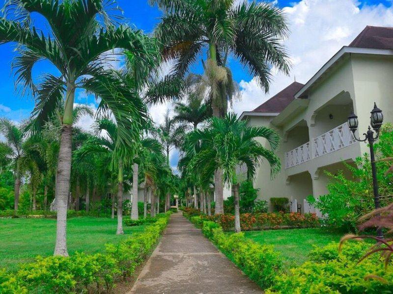 699DEDFADB280965BC1BF2C7E786564C