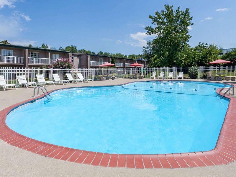 D493F4D06E3AD382E35F9B6E60E4D6FD