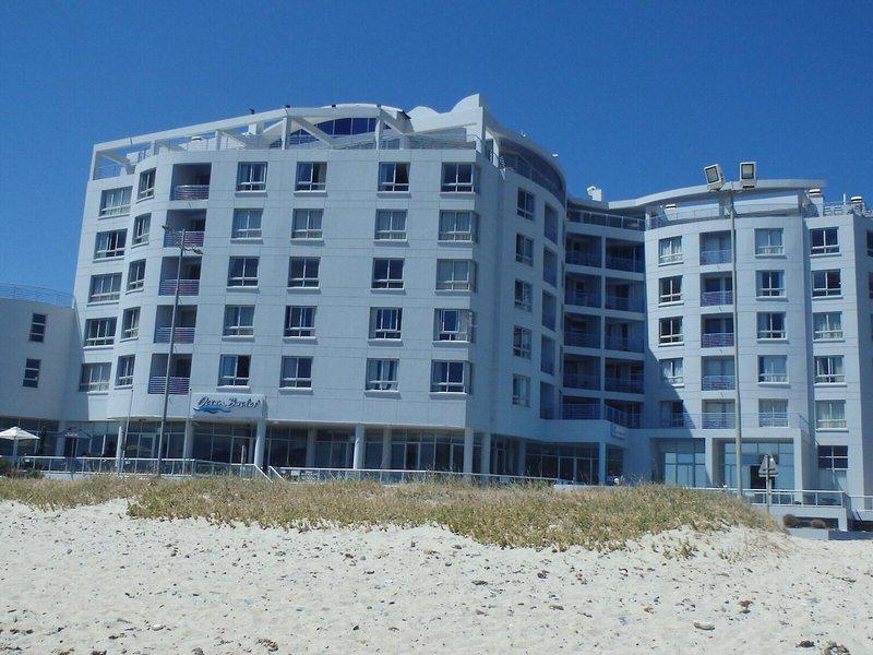 8A132C1F0428EFC3FA747526B1DBC06C