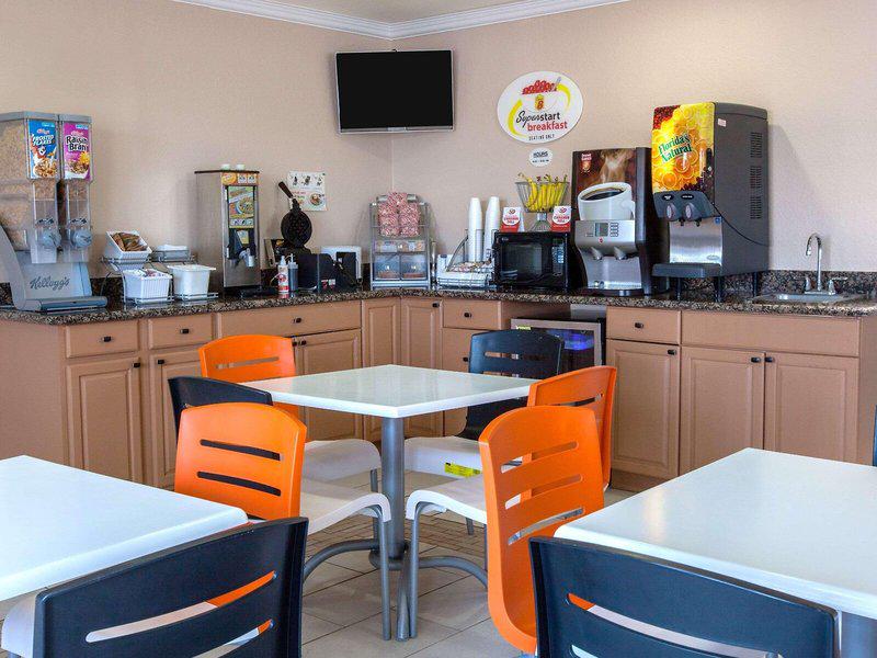 910521947EEB3249C3071015AB0290E8