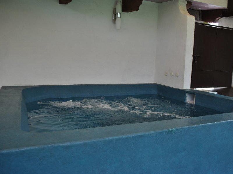 32CF8E01CF81F7F33BD3387FEBD6DEF9