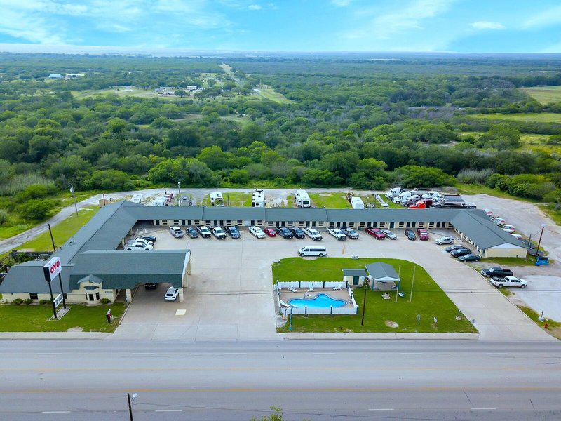 099708D581298BB0C683D2CC8B81B4D0