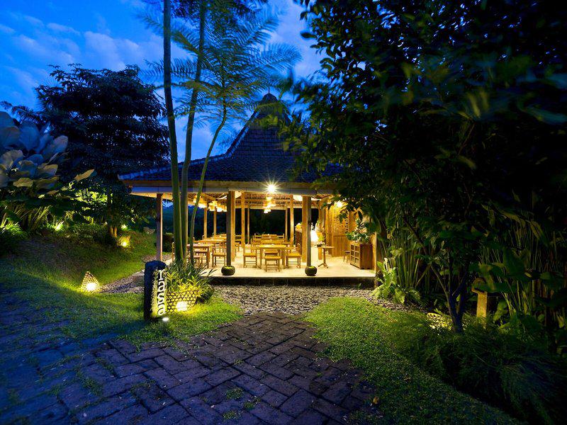 9A78F2F224EF33F262BAB2E9CC8975C9