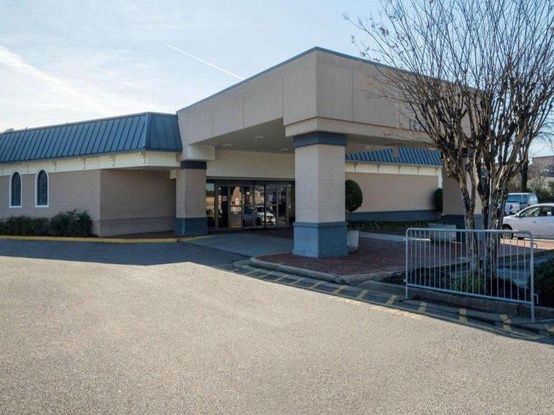 2DB684DB80CBA3168618E836B3C20D13