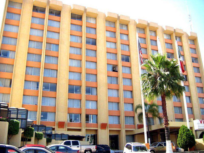 C6616A47B248A0BF3C6D3BE8D598F4C4