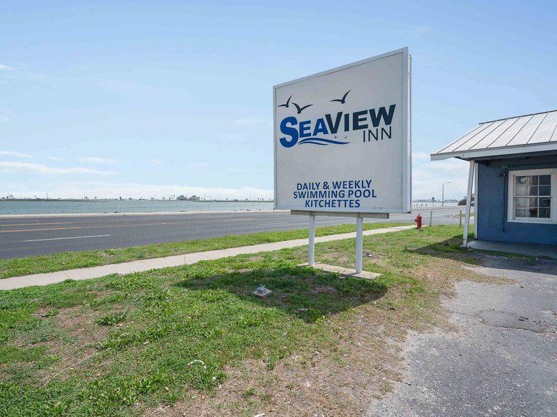 EA196C1A2232560494C5919C64857C90