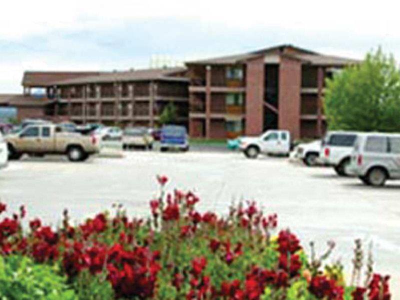 33049E676435A2286E680D0B9BB5F63F