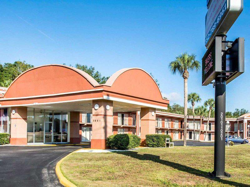 E94257ED47F9D1F4986D3013C8FB9E9A