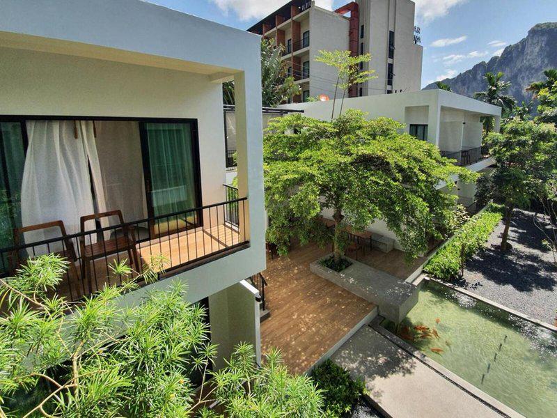 0F4E1261185F6A2A2AF3808EAA362908