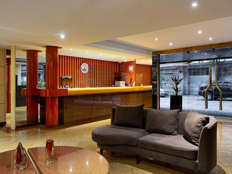 19FE6DED2A768A4F43E997799B96BF4C