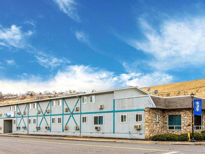 C3CFEAC7F0C02DE8ED2C9AB1D3314162