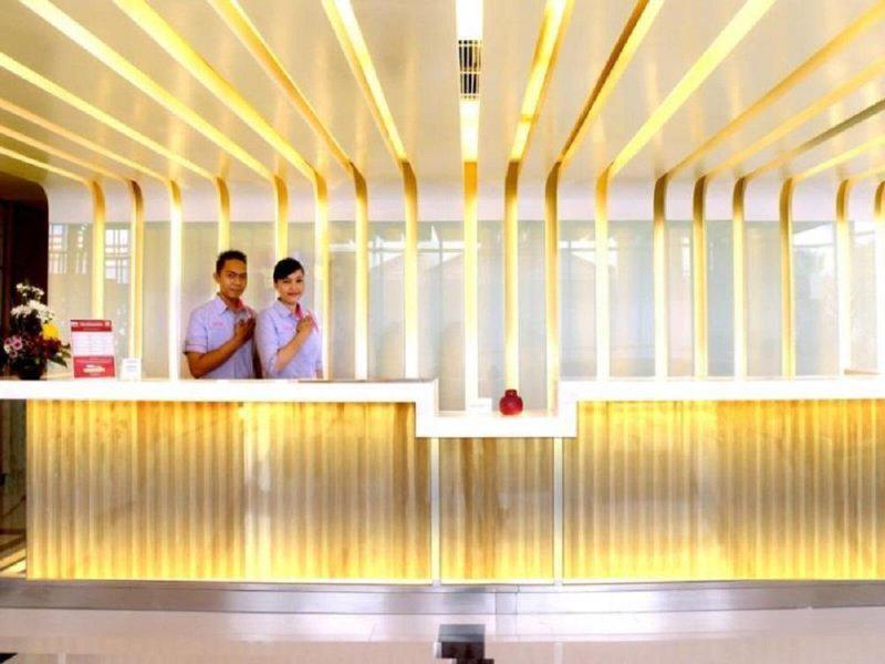 EE097C5F1793A6B54A1AA53DACC67D61