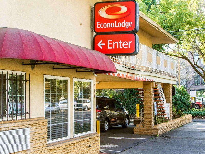 C55F74092B4D7B19244D9994482F8402