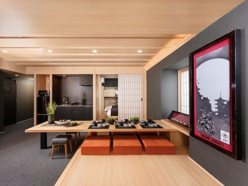 B53BB44E2D548D61361C22251D813D35