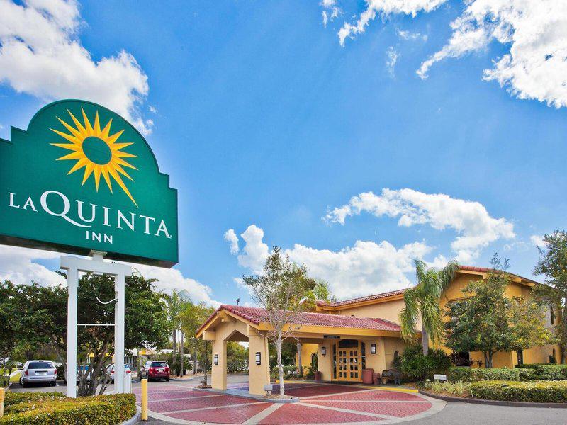 54B1B5261DA45D756DBB0CF7408F824E