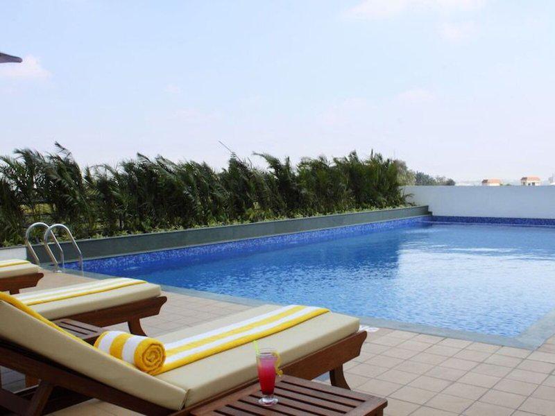 55006CE941BE606A1EA3B17A6AE1423E