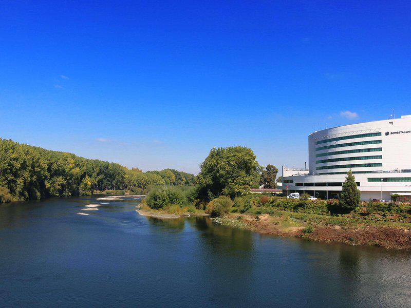 F341C693FB8F965E513E5D1C46BEC28F