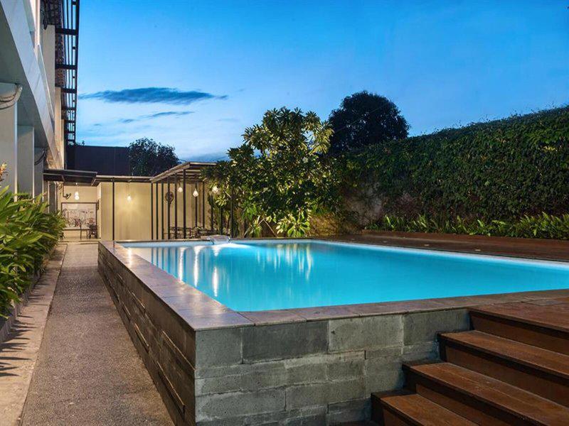 C5DC0E49D9D254D1192AE86736540F4A