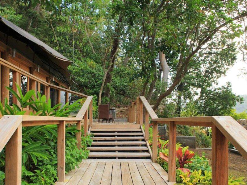 6E9C7920B738F369477F318460B41B46