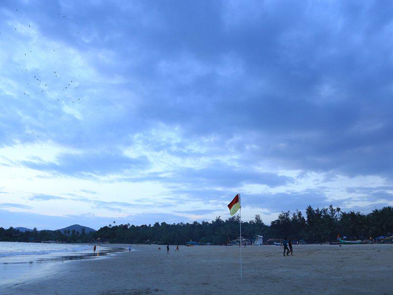 B180633F13EBABFD287873A32739B8AF