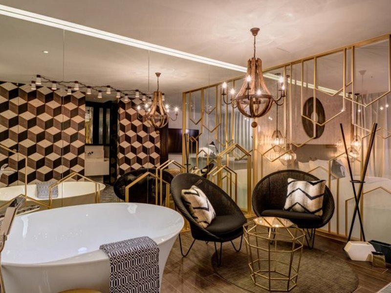 9B6E04911FADA1B77A7BD8CBB8F50CA4