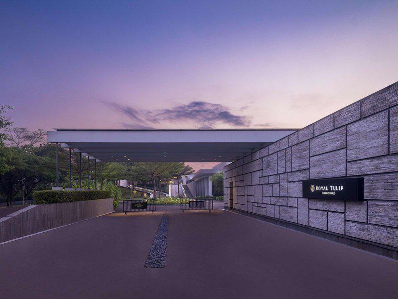 8EC43333AA04E49E6D09AA488FAF545D