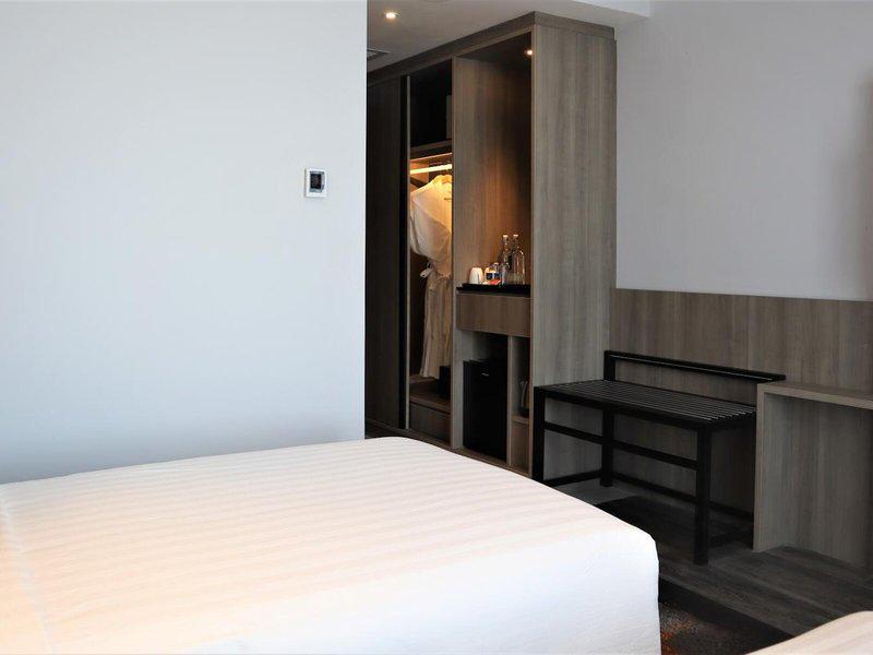 B5AC288F6B39CD2E050DFBA2E5486184