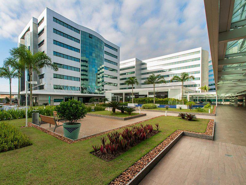 040A1FA5761A1DD4AC8A6574EFDFEB7F